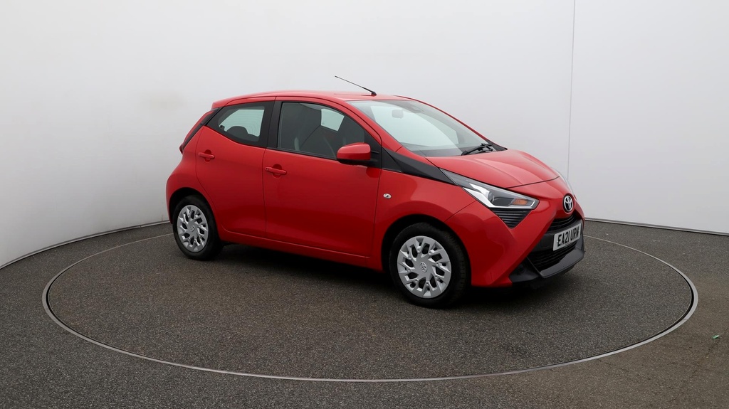 Compare Toyota Aygo X X-play EA21URM Red