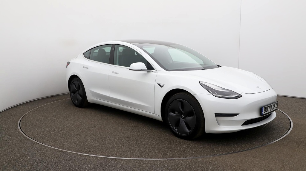 Compare Tesla Model 3 Long Range BU70XKZ White