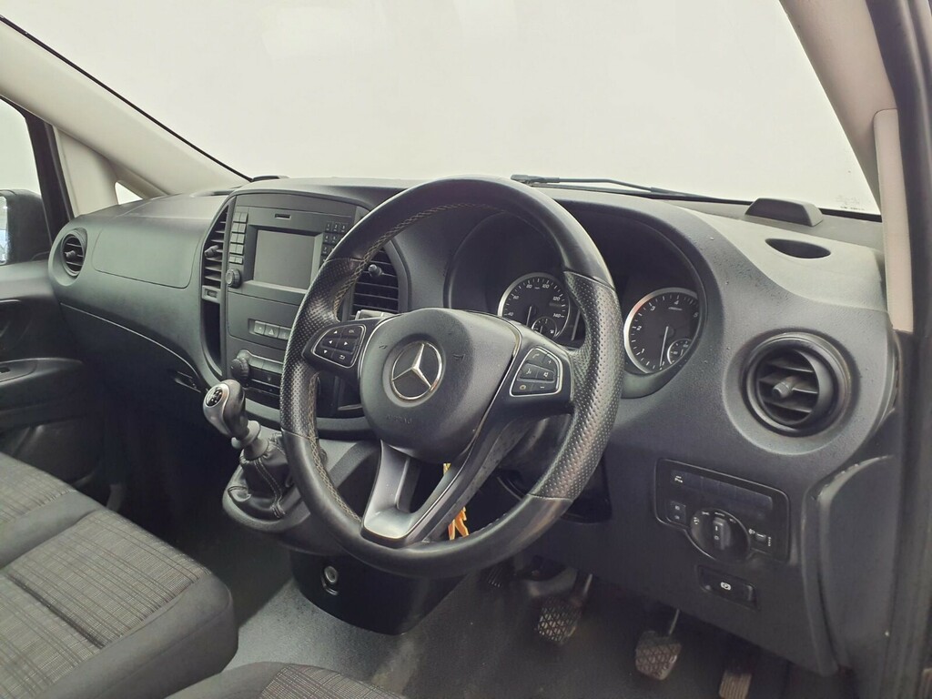 Compare Mercedes-Benz Vito 114 Cdi 136 L2h1 Premium Lwb Low Roof Rwd LS69FVV Black