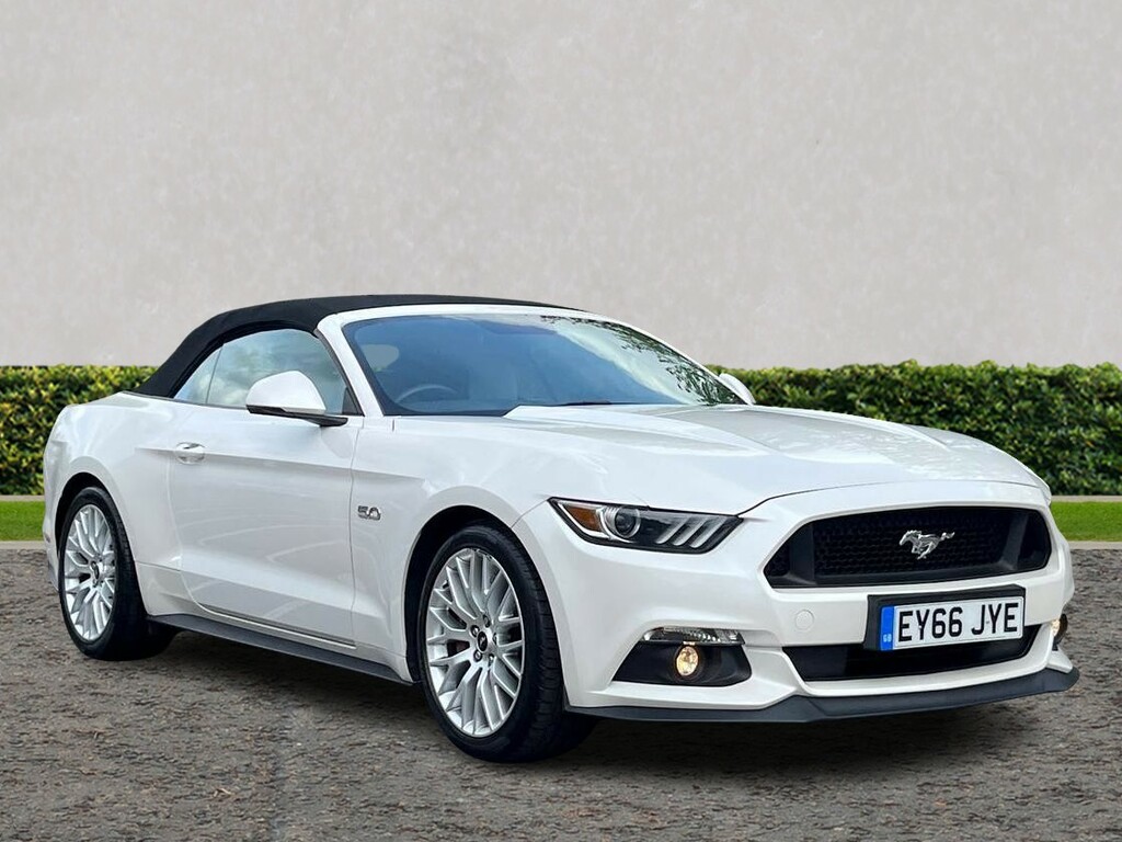 Compare Ford Mustang Gt Auto EY66JYE White