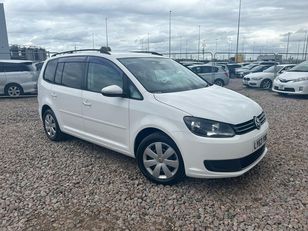 Compare Volkswagen Touran , , 1.4C , 7 Seat , Mpv ,Low Miles , B LY63YDG White