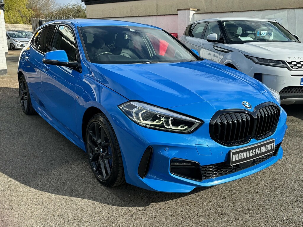 Compare BMW 1 Series 118I M Sport YA21NFX Blue