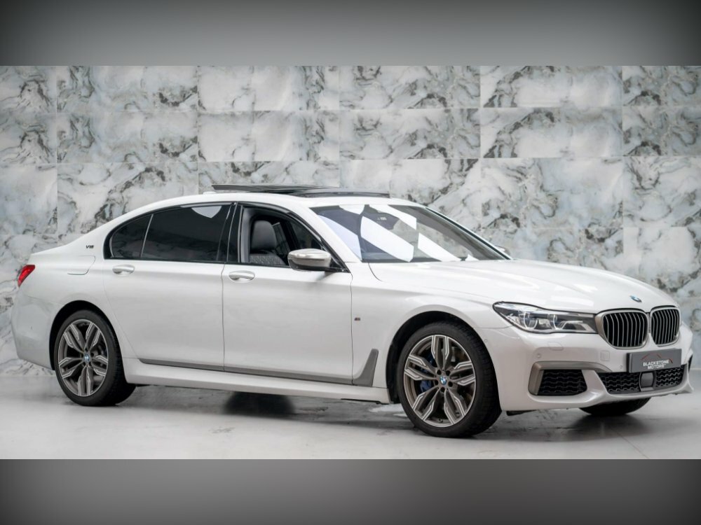 Compare BMW 7 Series M760li Xdrive V12 WAD760 White
