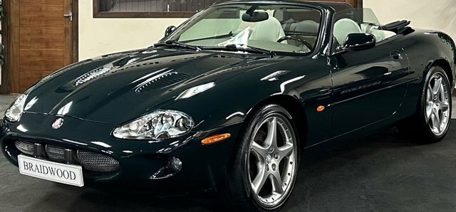 Compare Jaguar XF Convertible V535MAU Green