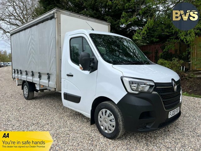 Compare Renault Master Master Ll35 Business Dci FJ20FDY White