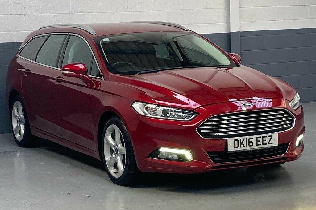Compare Ford Mondeo Estate DK16EEZ Red