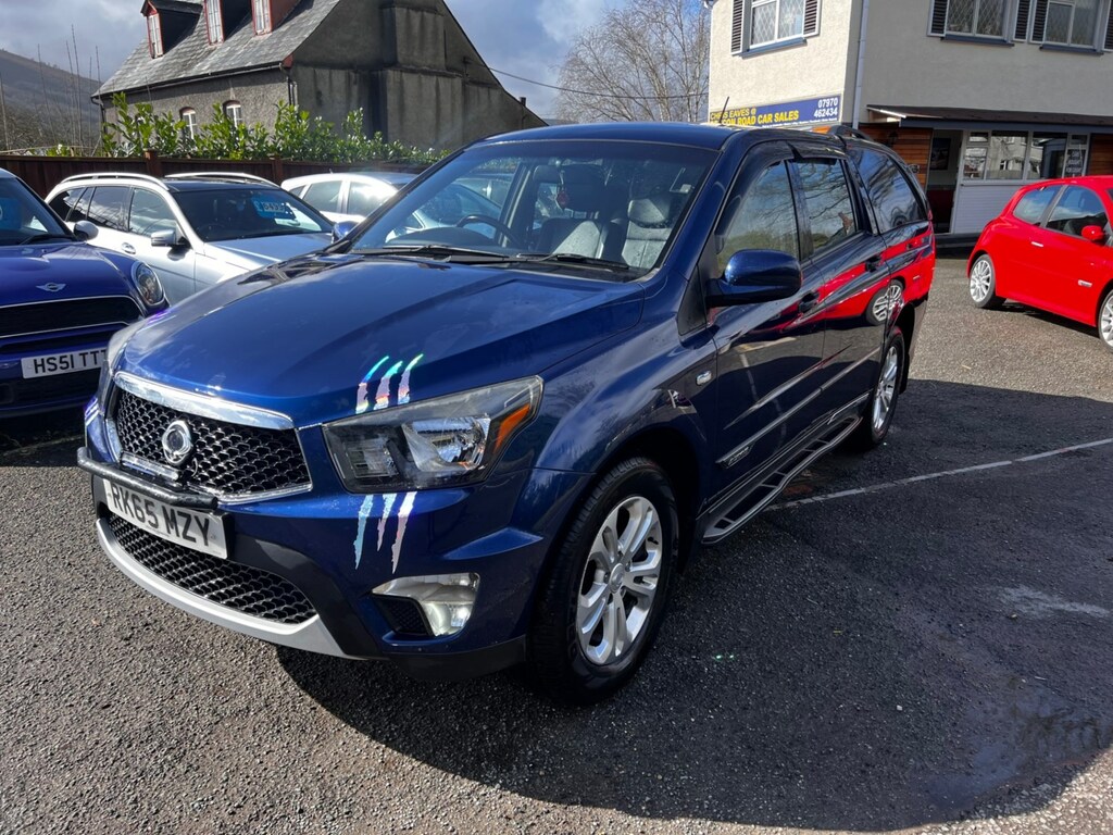 Compare SsangYong Korando Sports Pick Up Ex 4Wd RK65MZY Blue