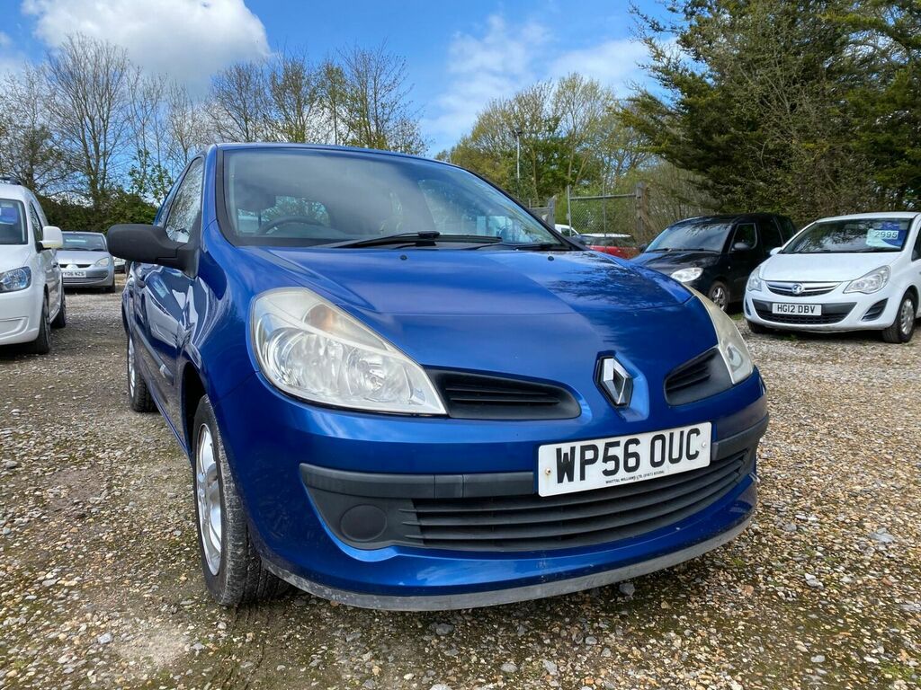 Compare Renault Clio Hatchback 1.2 16V Extreme 200756 WP56OUC Blue
