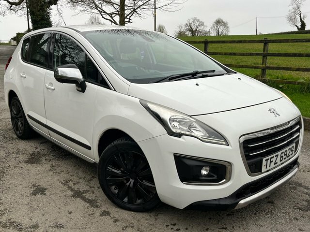 Compare Peugeot 3008 1.6 Hdi Active 115 Bhp TFZ6929 White