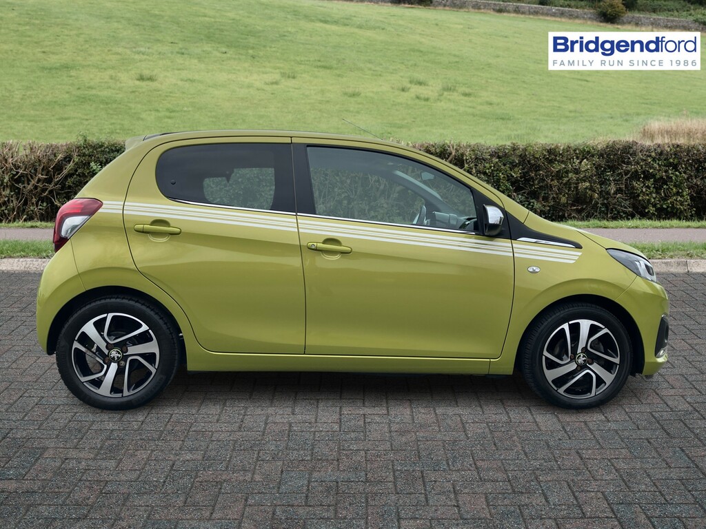 Compare Peugeot 108 108 Collection Top FG20AVW Green