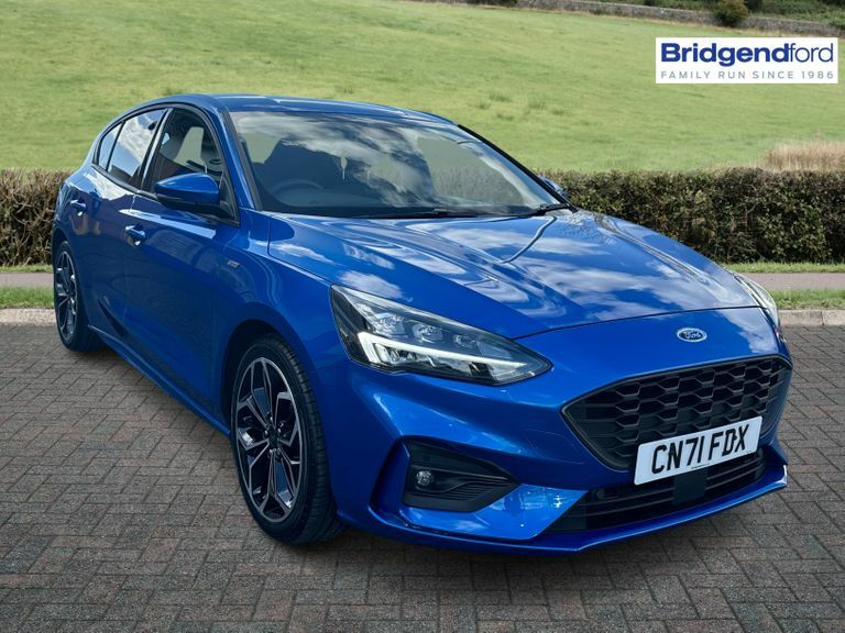 Compare Ford Focus Ford Focus 1.0 Eco Boost Hybrid M Hev 125 St-line CN71FDX Blue