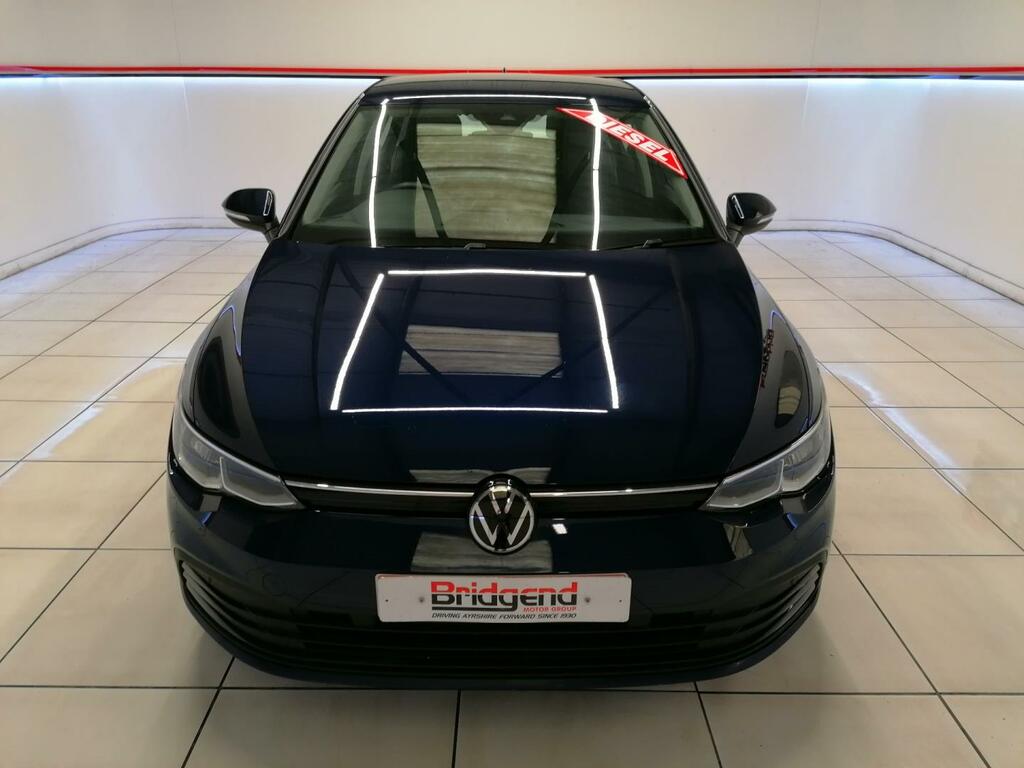 Compare Volkswagen Golf Life Tdi SR21ETV Blue