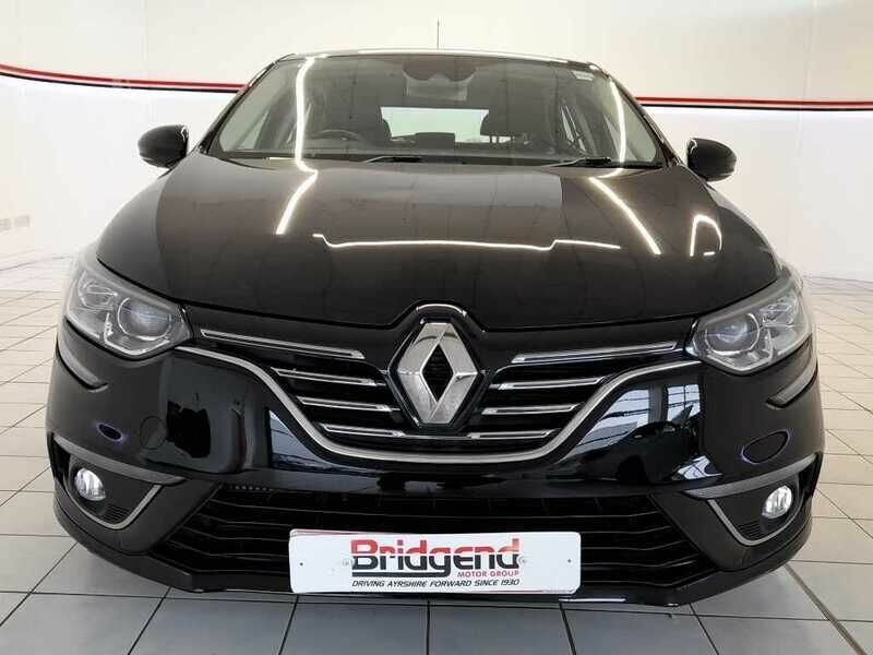 Compare Renault Megane 1.6 Dci Dynamique Nav Hatchback HT17LWZ Black