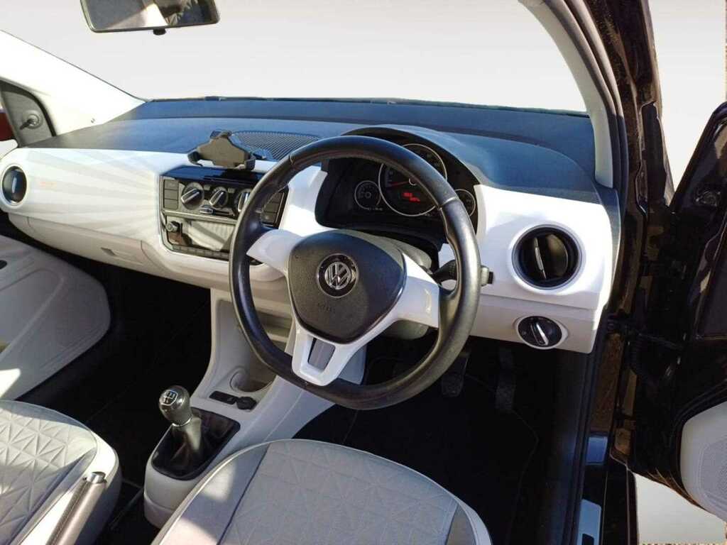 Volkswagen Up 1.0 Up Beats Hatchback Black #1