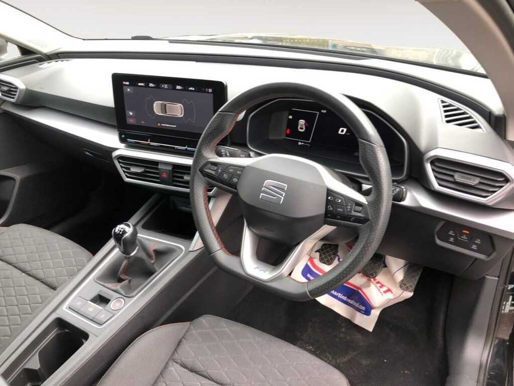 Compare Seat Leon 1.5 Tsi Evo Fr Hatchback NC21ZSN Black