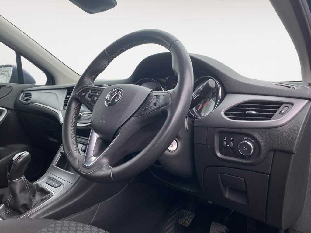 Compare Vauxhall Astra 1.2 Turbo Business Edition Nav Sports Tourer SM70WDD Blue