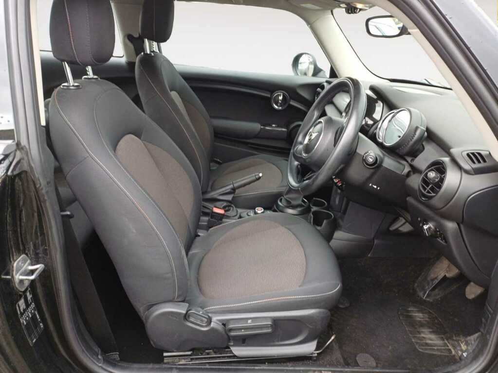 Compare Mini Hatch 1.5 Cooper JXZ9708 Black