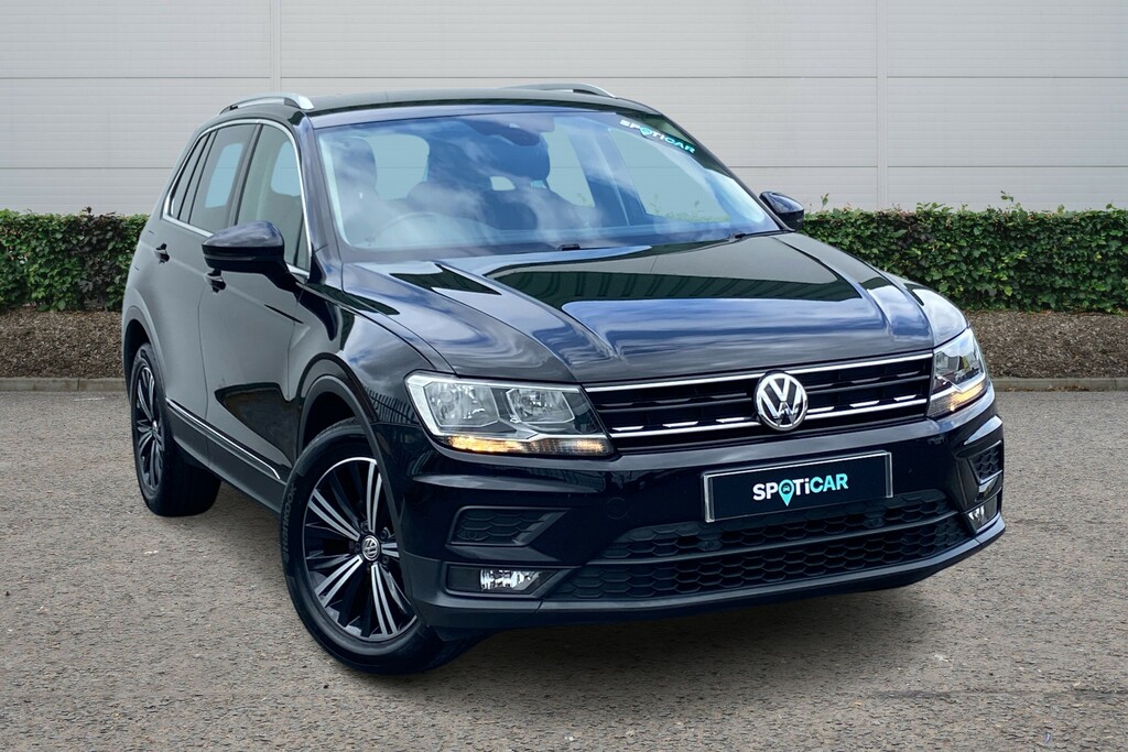 Compare Volkswagen Tiguan 1.5 Tsi Evo 130 Se Nav DL68NXR Black