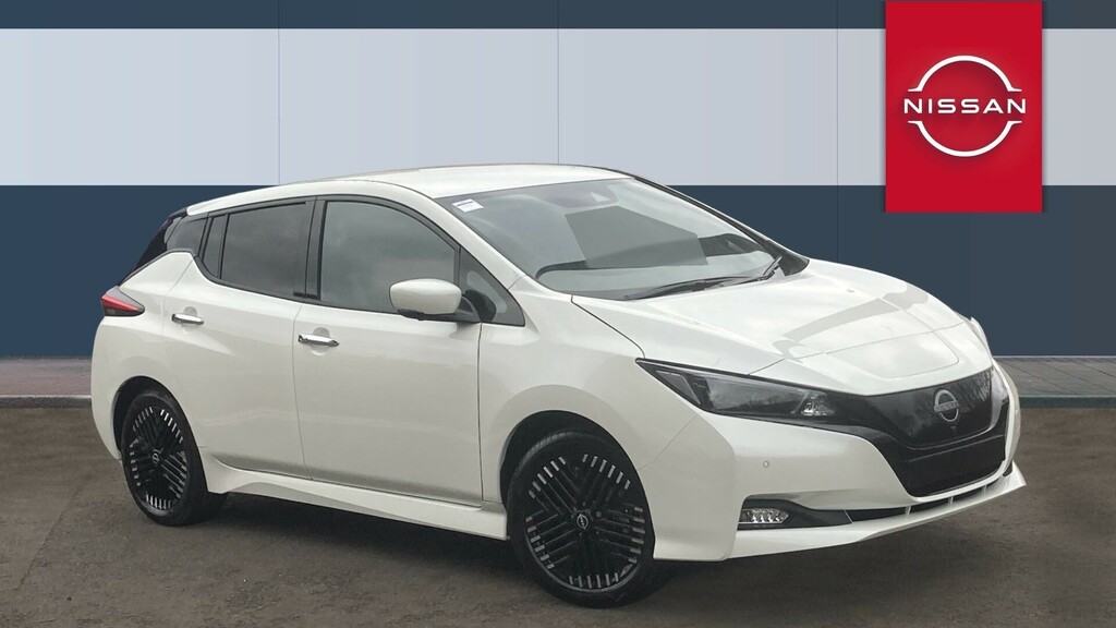 Compare Nissan Leaf Tekna YE73MVO White
