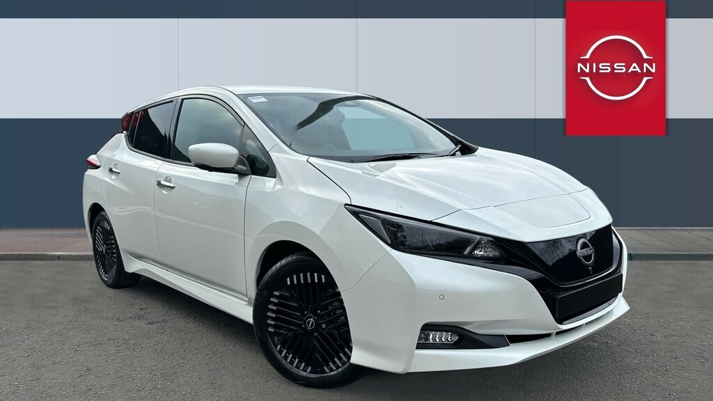 Compare Nissan Leaf Tekna YE73MVP White