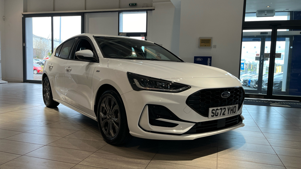 Ford Focus St-line Style White #1