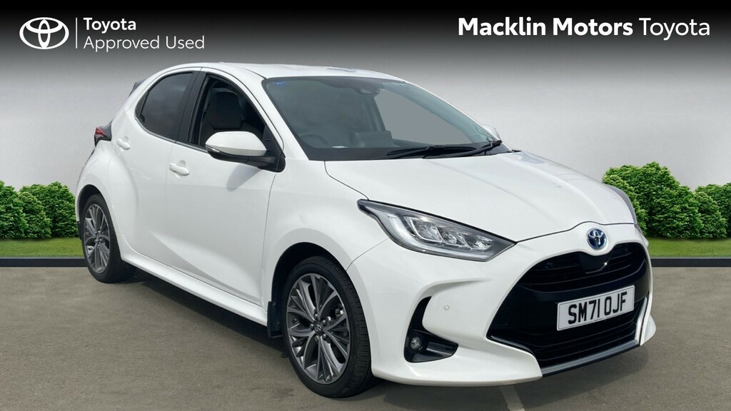 Compare Toyota Yaris Excel SM71OJF White