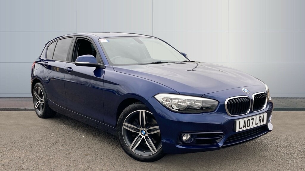 Compare BMW 1 Series Sport LA07LRA Blue