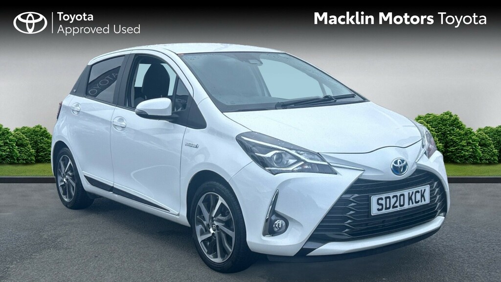 Compare Toyota Yaris Y20 SD20KCK White