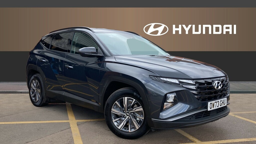 Compare Hyundai Tucson Se Connect OW73GHU Grey