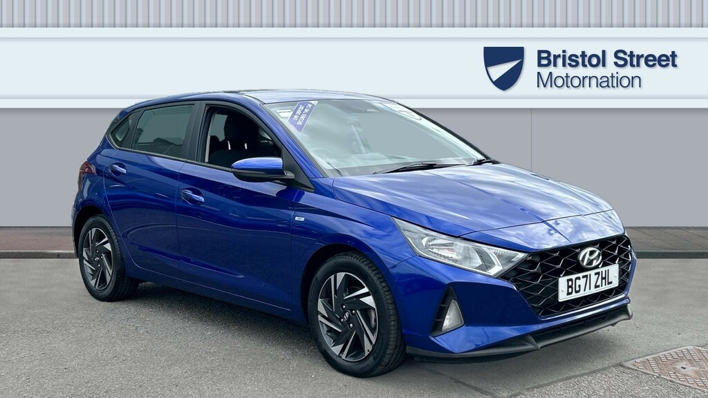 Compare Hyundai I20 Se Connect BG71ZHL Blue