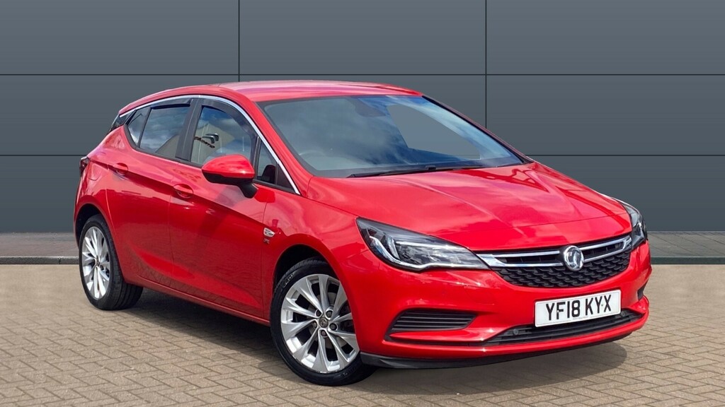 Compare Vauxhall Astra Se YF18KYX Red