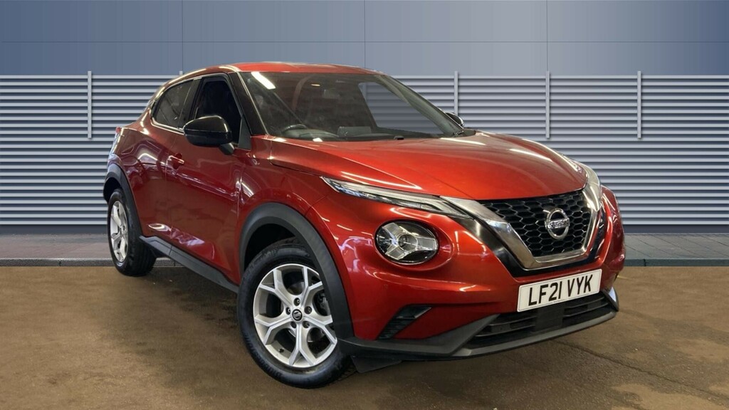 Compare Nissan Juke N-connecta LF21VYK Red