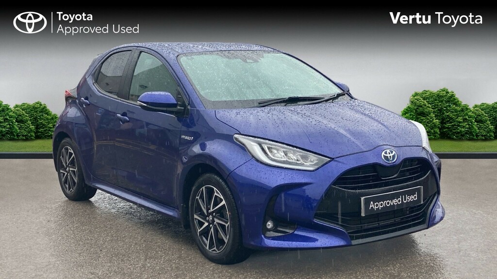 Compare Toyota Yaris Design FP21XBL Blue