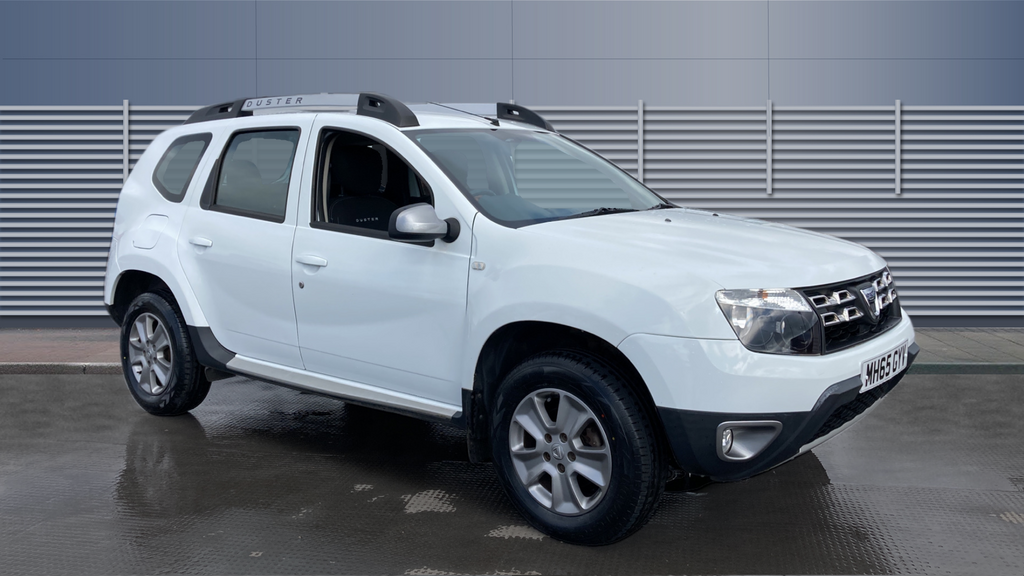 Compare Dacia Duster Laureate MH65GYV White