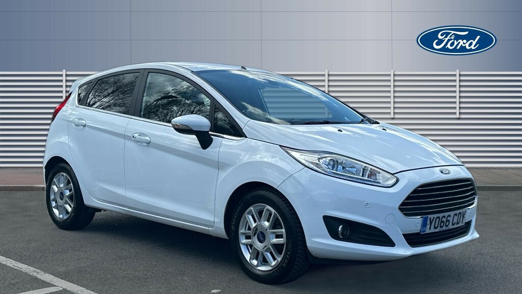 Compare Ford Fiesta Fiesta Titanium X YO66CDY White