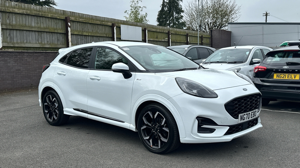 Compare Ford Puma St-line X NG70EBO White
