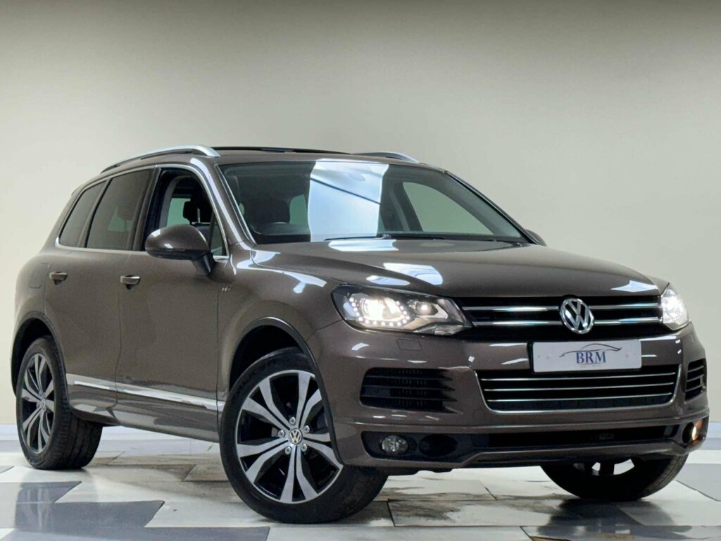 Compare Volkswagen Touareg 3.0 Tdi V6 Bluemotion Tech R-line Tiptronic 4Wd Eu KY14FPD Brown