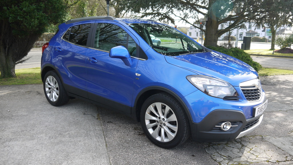 Compare Vauxhall Mokka 1.4T Se FH16BZN Blue