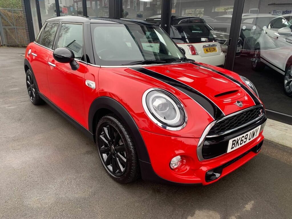 Compare Mini Hatch Hatchback 2.0 Cooper S Classic Steptronic Euro 6 BK69UWY Red