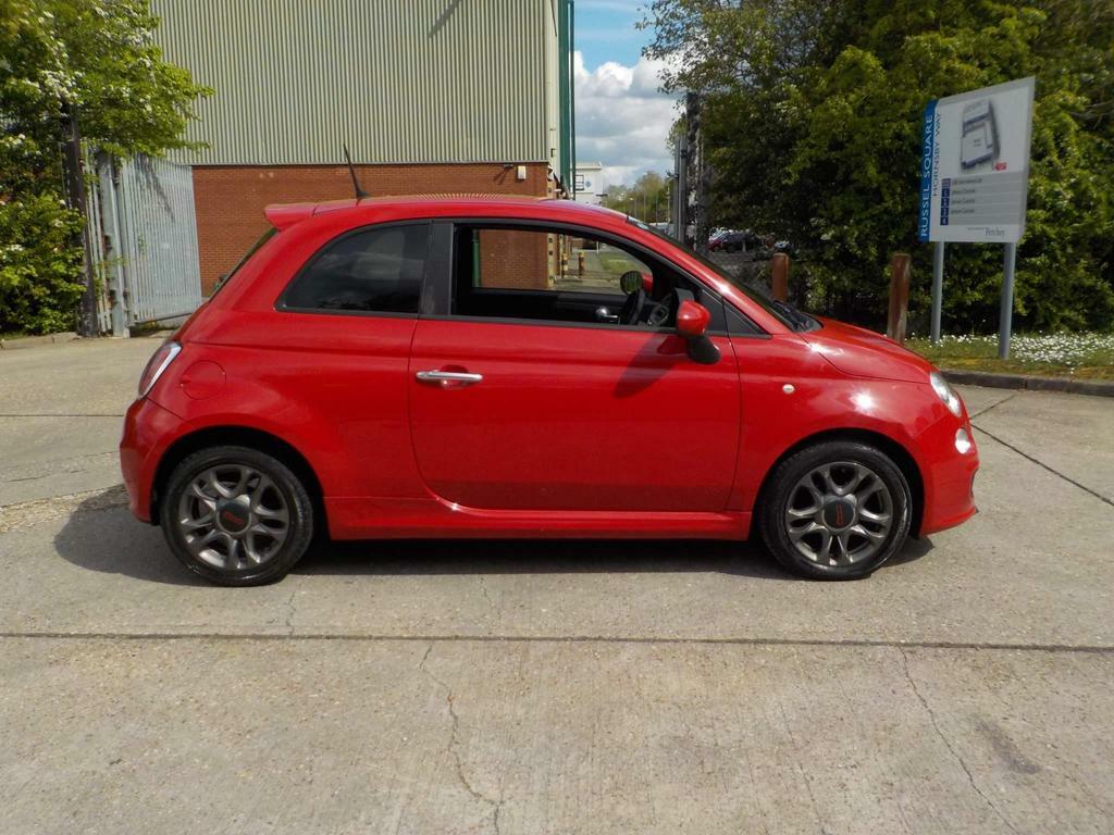 Compare Fiat 500 1.2 S Euro 5 Ss GJ63YGY Red