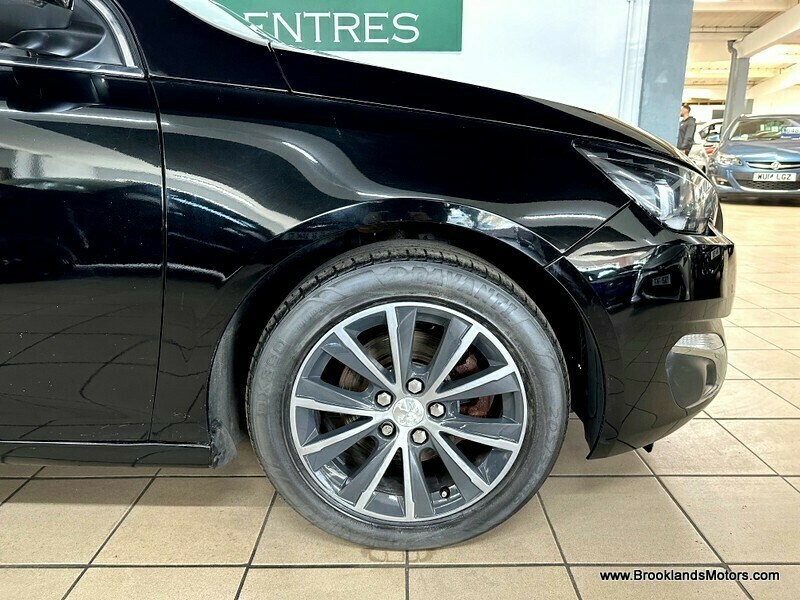 Compare Peugeot 308 Blue 1.6 Hdi Ss Allure Sat Nav 0 Road Tax BV16BHE Black