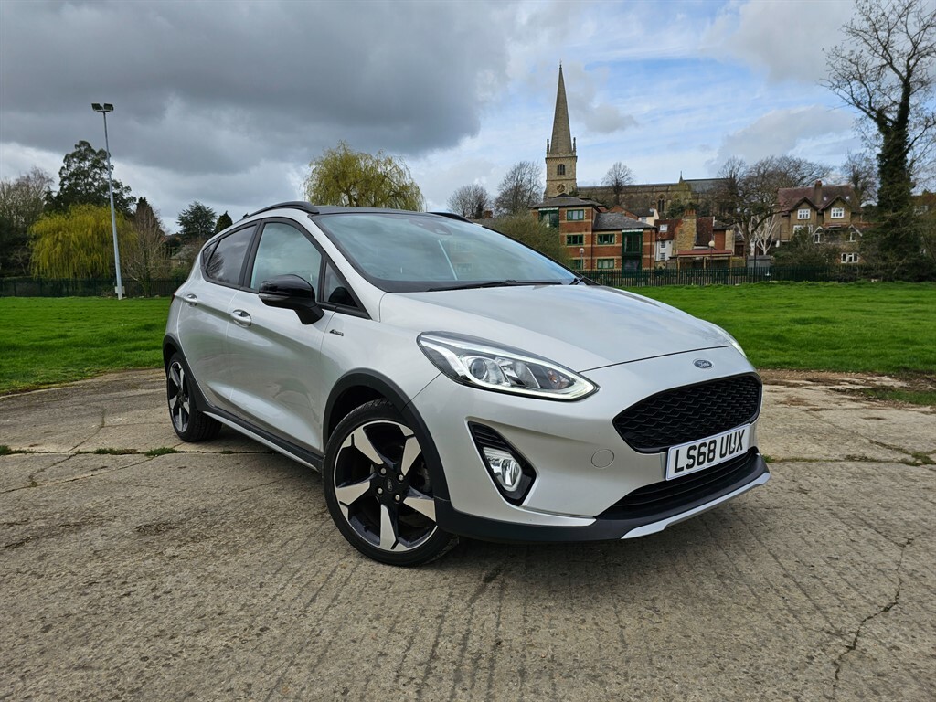Compare Ford Fiesta Hatchback LS68UUX Silver
