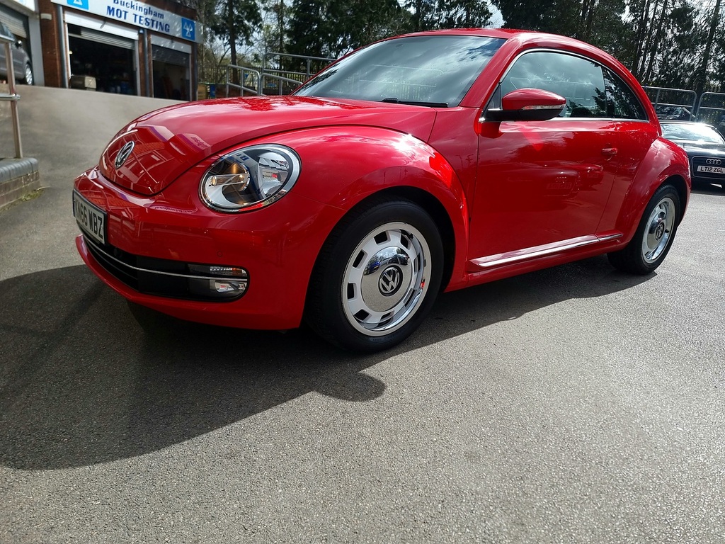 Compare Volkswagen Beetle Tsi Bluemotion Tech Design U13347 Ulez KN66WBZ Red