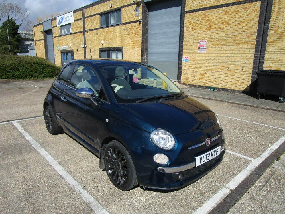 Compare Fiat 500 Lounge 3-Door Low Mileage, Free Road Tax VU13MYF Blue