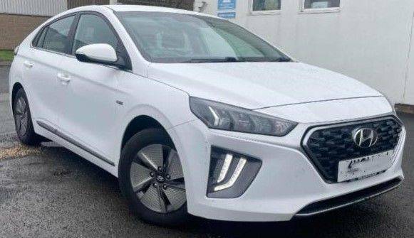 Compare Hyundai Ioniq 1.6 Gdi Hybrid Premium Dct SGZ6165 White
