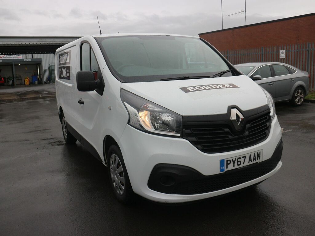 Compare Renault Trafic 1.6 Sl27 Business Plus Energy Dci 125 Bhp PY67AAN White