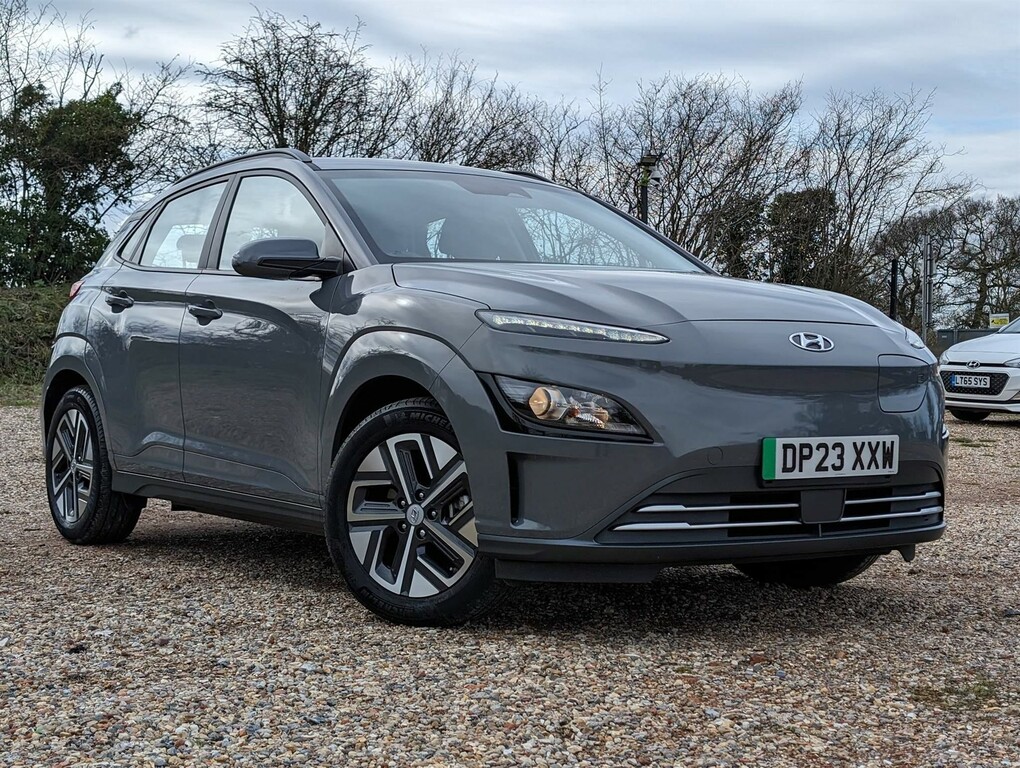 Compare Hyundai Kona 39Kwh Se Connect 10.5Kw Charger DP23XXW Grey