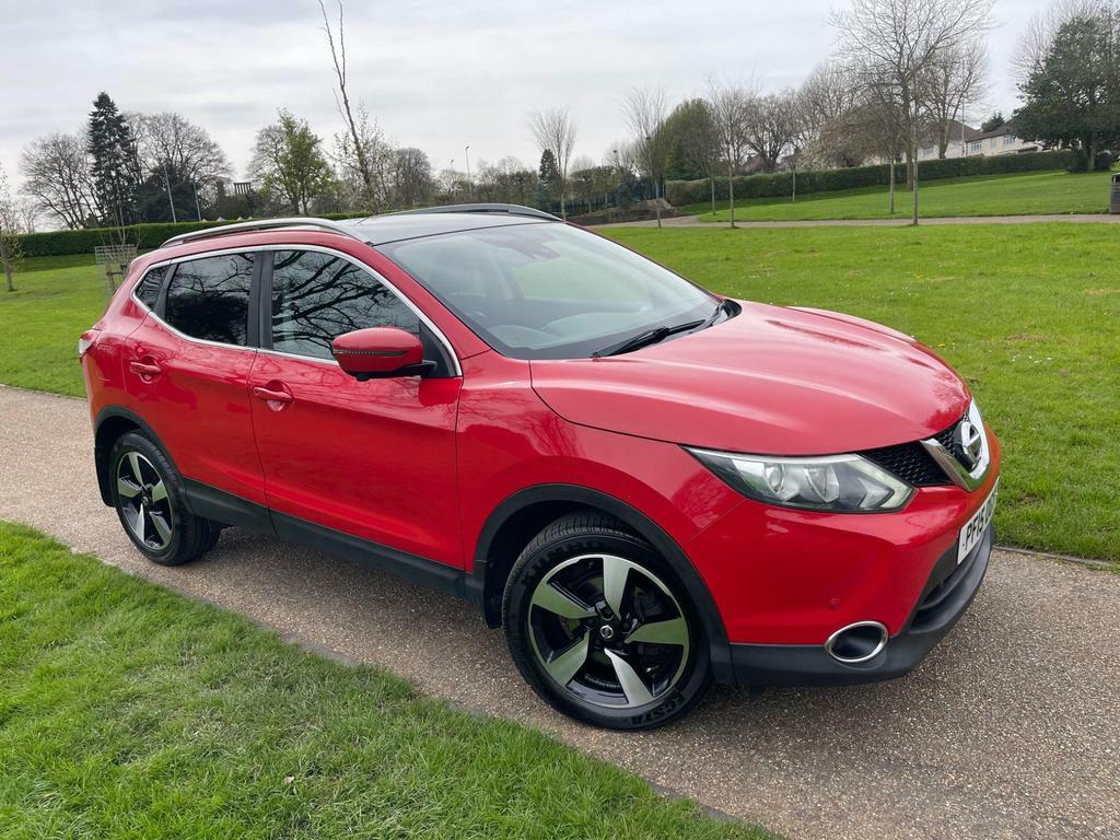 Compare Nissan Qashqai 1.5 Dci N-tec 2Wd Euro 6 Ss PF15OGY Red