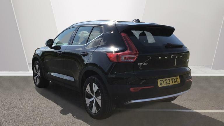 Compare Volvo XC40 Recharge Core T4 Plug-in Hybrid Br GY23VXC 