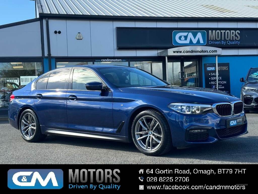 Compare BMW 5 Series 520D M Sport AU68MME Blue